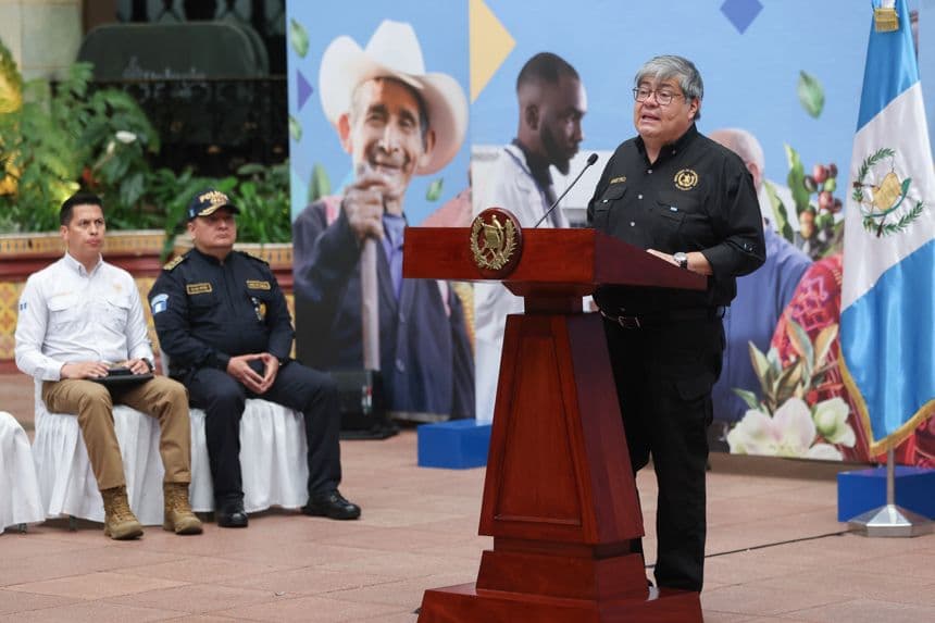 Guatemala ofrece recompensa de casi 20,000 dólares por cada pandillero fugado de cárcel