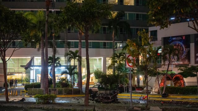 Sube a treinta el número de heridos tras la explosión de un coche bomba en Ecuador