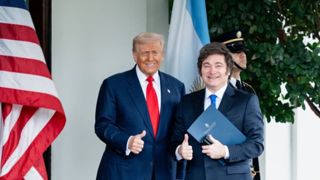 Trump condiciona la ayuda de USD 20,000 millones a Argentina a victoria electoral de Milei