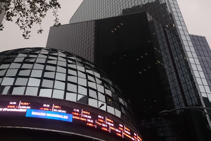 Bolsa mexicana cae 0.43 % y acumula tres bajas en sus últimas cuatro sesiones