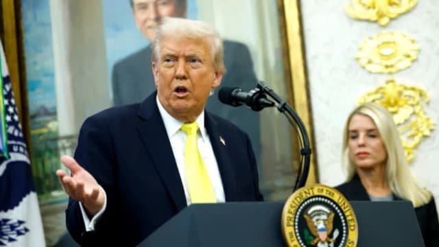 Trump dice que autorizó operaciones encubiertas de la CIA en Venezuela