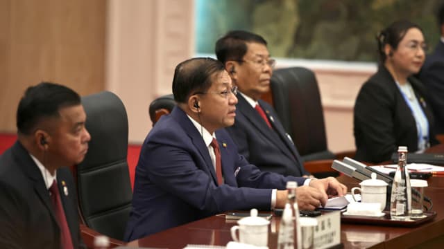 A medida que el control de Beijing sobre Birmania se afianza, aparecen fisuras