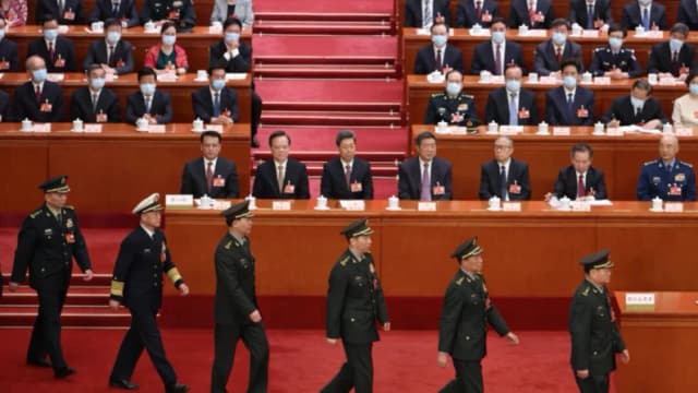 Purga de generales más cercanos a Xi plantea interrogantes de su control sobre el ejército del PCCh