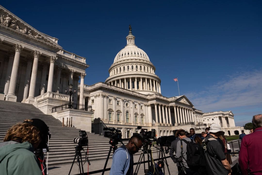 El edificio del Capitolio de los Estados Unidos durante el cierre del gobierno en Capitol Hill, Washington, el 15 de octubre de 2025. (Madalina Kilroy/The Epoch Times)