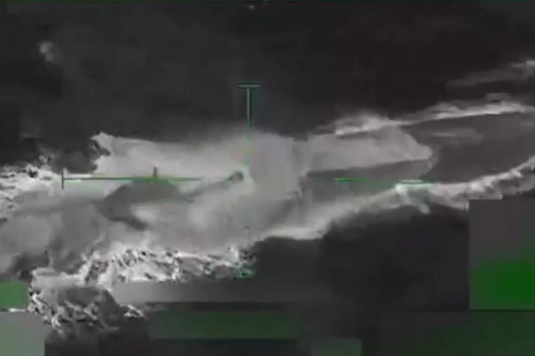 Trump: 2 sobrevivientes de ataque de EE. UU. a narcosubmarino serán devueltos a Colombia y Ecuador