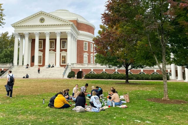 Siete universidades rechazan acuerdo de educación superior propuesto por Trump