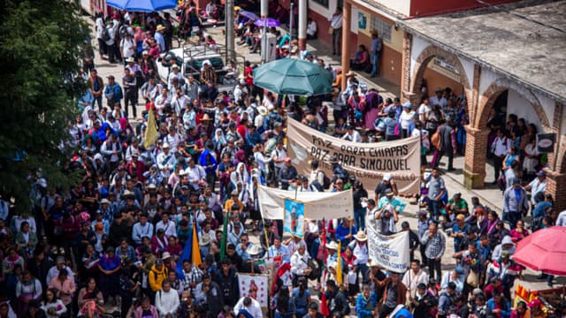 Miles protestan en Chiapas al cumplirse un año del asesinato del padre Marcelo Pérez