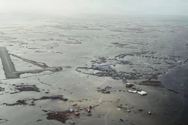 Continúan las operaciones de recuperación en Alaska 10 días después de las tormentas