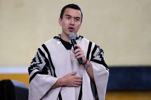 Noboa alerta de intento de envenenarlo tras detectar químicos tóxicos en obsequios