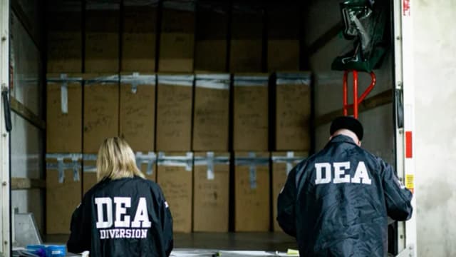 Acusados de 41 cargos 33 presuntos miembros de banda de narcotraficantes