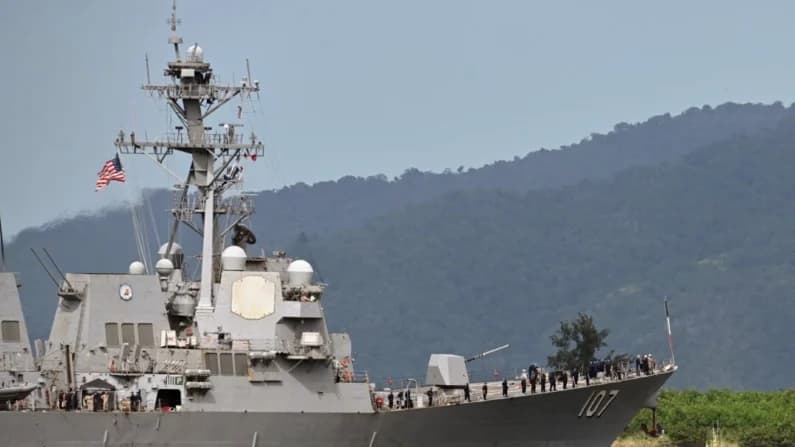 Buque de guerra de EE. UU. arriba a Trinidad y Tobago en plena tensión con Venezuela