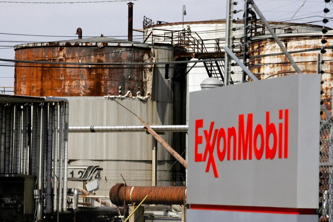 La refinería de Exxon Mobil en Baytown, Texas. (Jessica Rinaldi/Reuters)