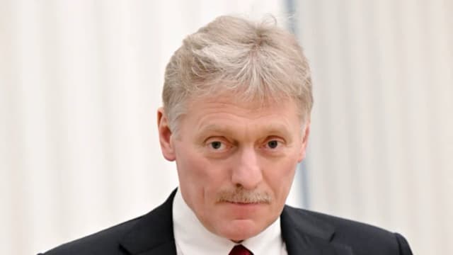 El portavoz del Kremlin, Dmitri Peskov, en Moscú, Rusia, el 18 de febrero de 2022. (Sputnik/Sergey Guneev/Kremlin vía Reuters)