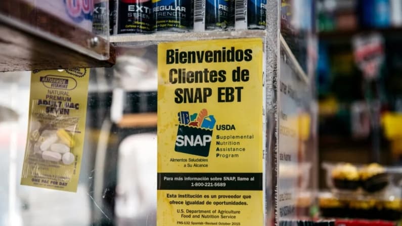 Secretario de Agricultura de EE. UU. dice que asistencia nutricional federal se restablecerá el lunes
