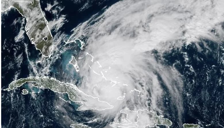 El huracán Melissa pasa sobre Cuba y se dirige a las Bahamas