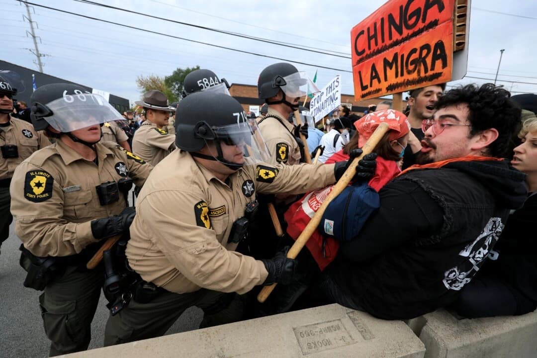 Demócrata de Illinois, candidata al Congreso, es acusada por protesta anti-ICE en Chicago