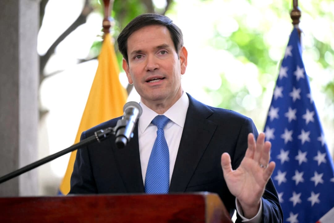 El secretario de Estado de Estados Unidos, Marco Rubio, habla en el Palacio Presidencial de Carondelet en Quito, Ecuador, el 4 de septiembre de 2025. (Rodrigo Buendia/AFP vía Getty Images)