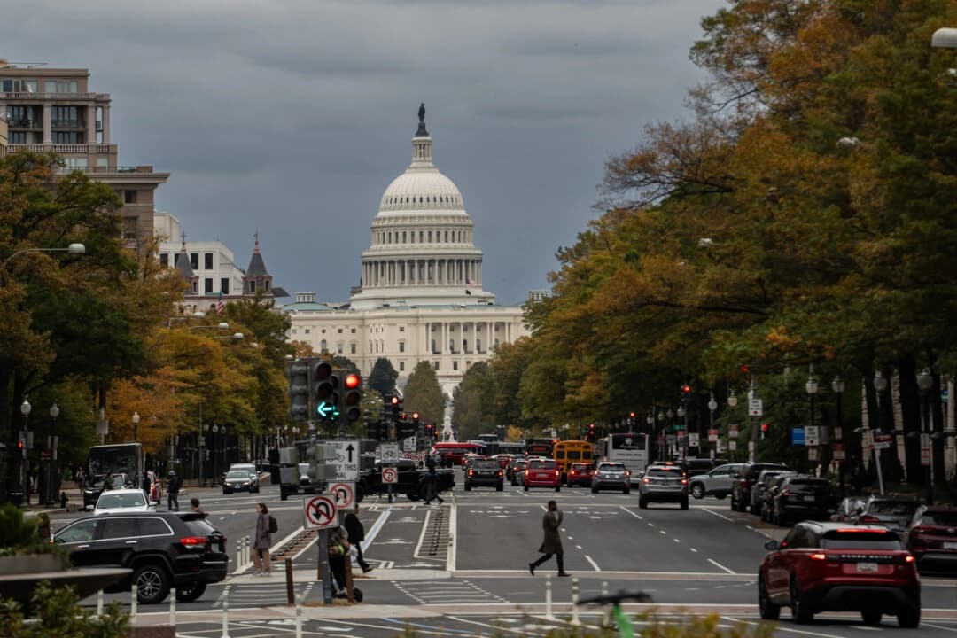 El edificio del Capitolio de los Estados Unidos durante el vigésimo octavo día del cierre del gobierno en Washington, el 28 de octubre de 2025. (Madalina Kilroy/The Epoch Times)
