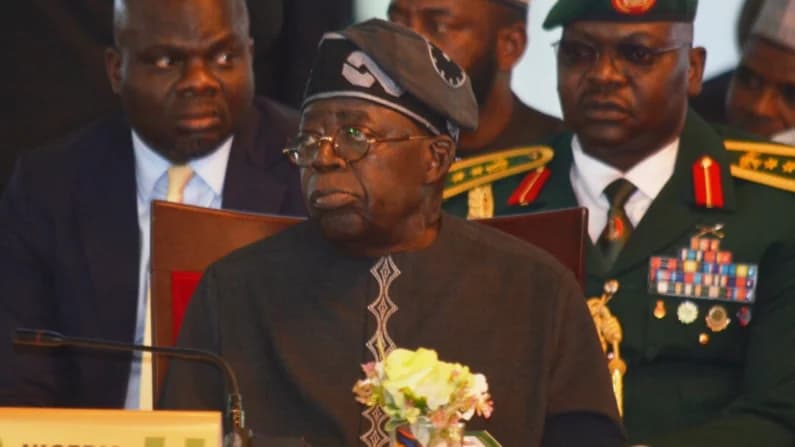 Presidente de Nigeria responde al llamado de Trump para frenar la persecución a cristianos