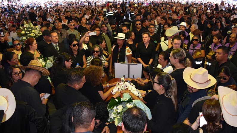 Empresarios mexicanos repudian el asesinato del alcalde de Uruapan y reclaman justicia