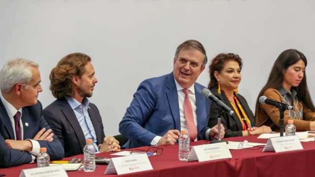 México busca perfeccionar el T-MEC y hacer los menos cambios posibles, dice el secretario de Economía