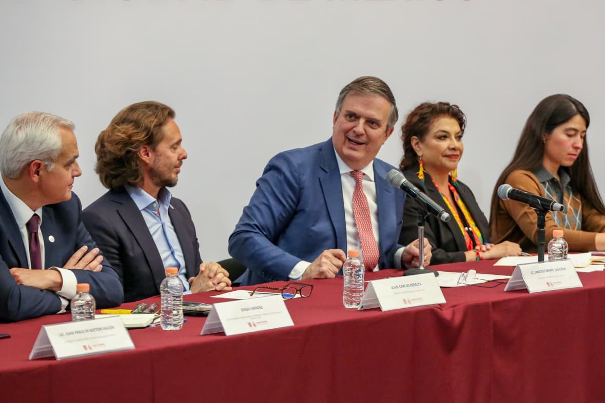 México busca perfeccionar el T-MEC y hacer los menos cambios posibles, dice el secretario de Economía