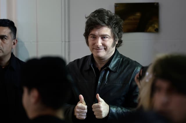 El presidente argentino vuelve a EE. UU. tras su triunfo electoral respaldado por Trump