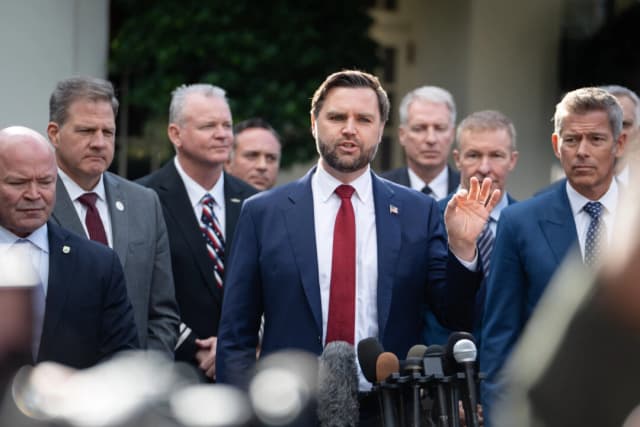 Vance advierte que los republicanos deben mejorar la "movilización de votantes" para la próxima elección