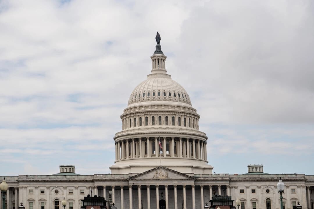 El edificio del Capitolio de Estados Unidos durante el 34.º día del cierre del gobierno en Washington, el 3 de noviembre de 2025. (Madalina Kilroy/The Epoch Times).