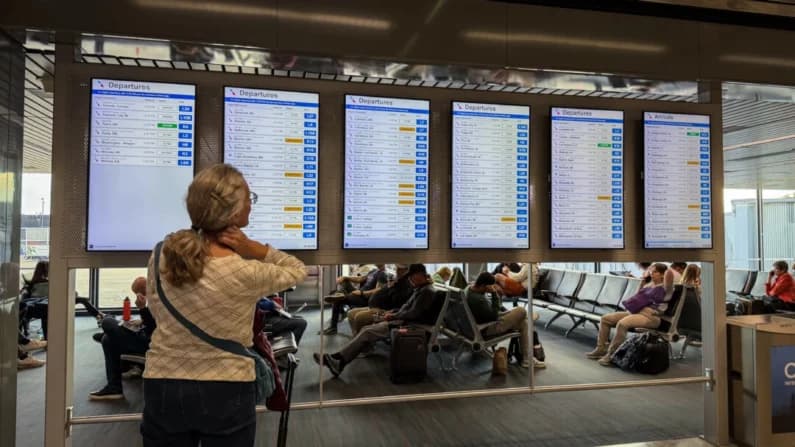 FAA recorta 10% el tráfico aéreo en 40 aeropuertos clave por cierre gubernamental y seguridad