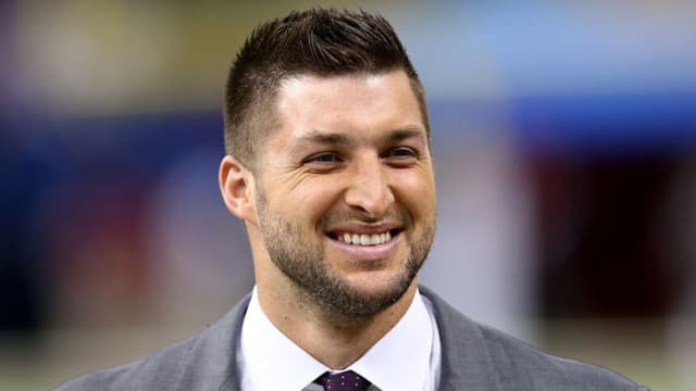 Tim Tebow afirma que la dislexia moldeó su fe, su ética laboral y su éxito