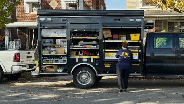 Acusan a 4 sospechosos más por complot terrorista de Halloween en EE. UU.