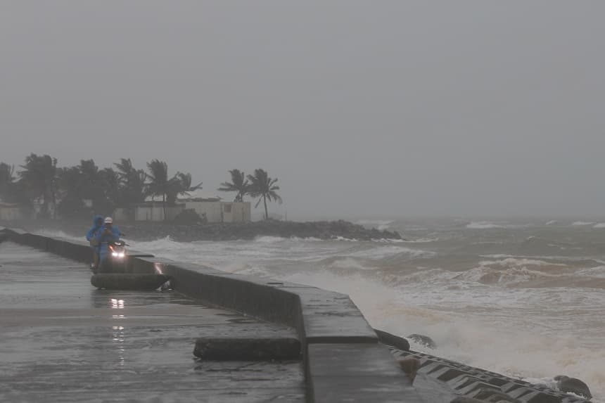 Tifón Kalmaegi golpea Vietnam tras dejar más de 100 muertos en Filipinas