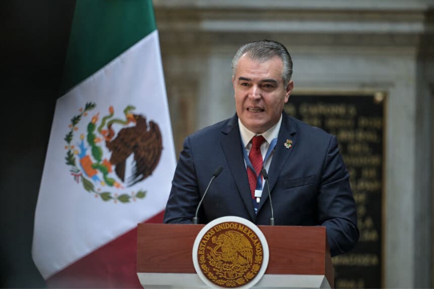 Francisco Cervantes, presidente del Consejo Coordinador Empresarial (CCE), en el Palacio Nacional de la Ciudad de México el 15 de octubre de 2024. (YURI CORTEZ/AFP vía Getty Images)