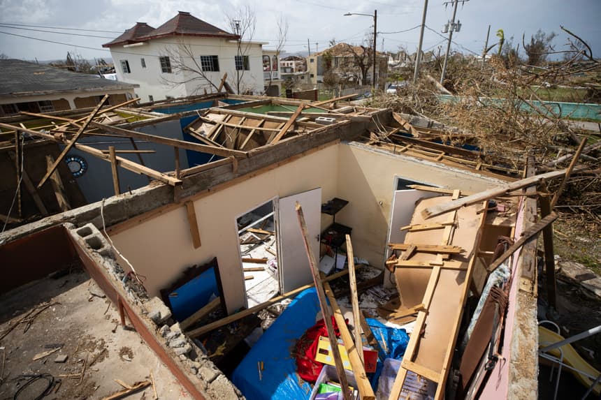 Fotografía de una casa destruida después del paso del huracán Melissa, en Falmouth (Jamaica). EFE/Orlando Barria