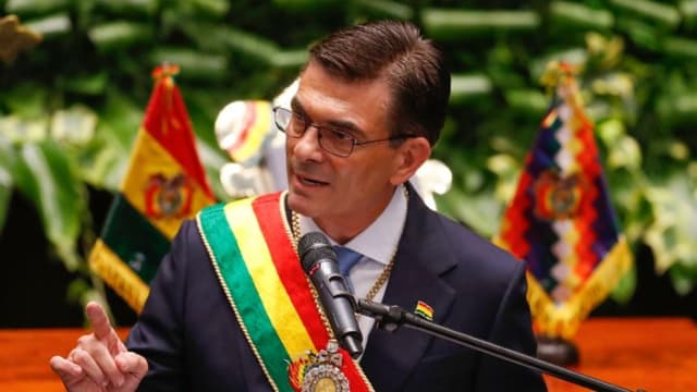 Rodrigo Paz es investido presidente de Bolivia, abriendo un nuevo ciclo político en el país