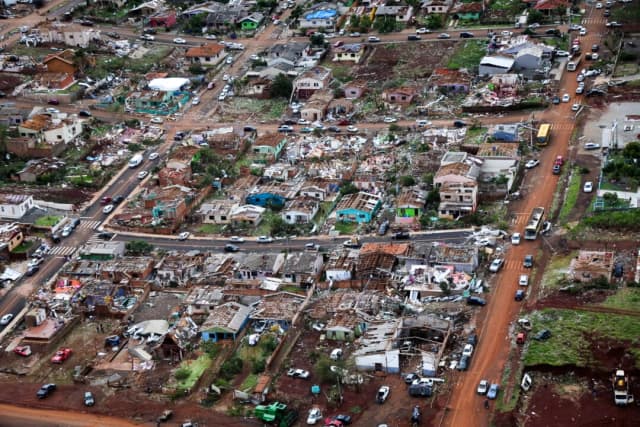 Brasil sufre un violento tornado que causa 6 muertos y más de 400 heridos