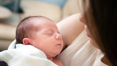 ¿Por qué cada vez son más los padres que rechazan la inyección de vitamina K para recién nacidos?
