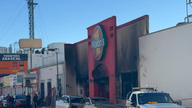 Gobernador Alfonso Durazo solicita peritos nacionales para esclarecer incendio en tienda de Sonora