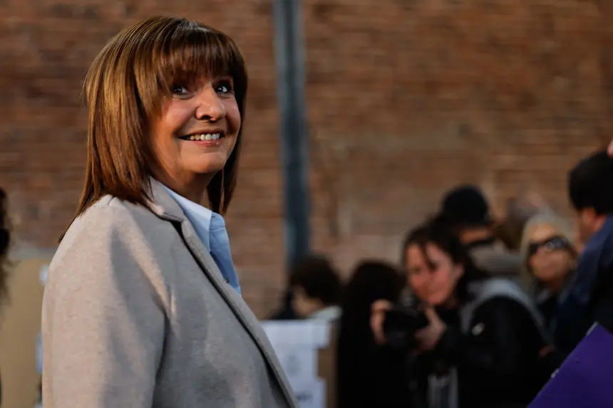 Fotografía de archivo de la ministra de Seguridad Nacional de Argentina, Patricia Bullrich, durante un acto público, en Buenos Aires, Argentina. (EFE/Juan Ignacio Roncoroni)