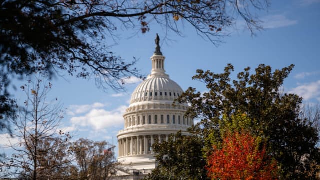 Cámara de E.E. UU. aprueba resolución que denuncia los "horrores del socialismo"