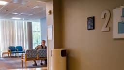 Riesgo de infarto se reduce a la mitad en sobrevivientes que toman vitamina D: Investigadores