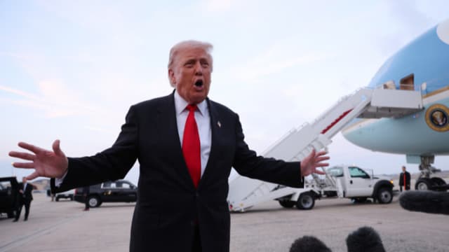 Administración Trump abandona plan de exigir a aerolíneas compensar a pasajeros por retrasos