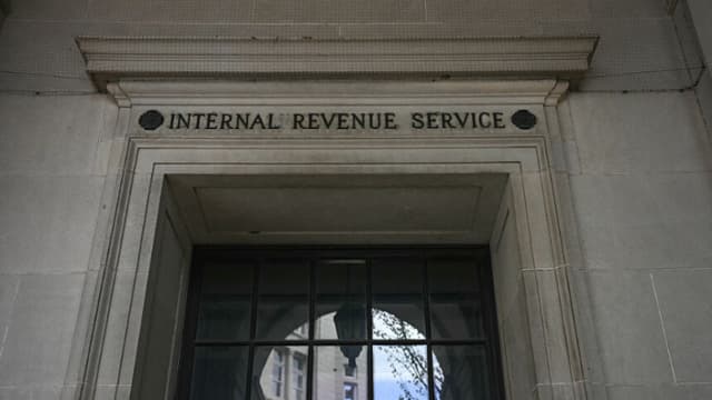 Trump retira la nominación para el cargo de abogado principal del IRS