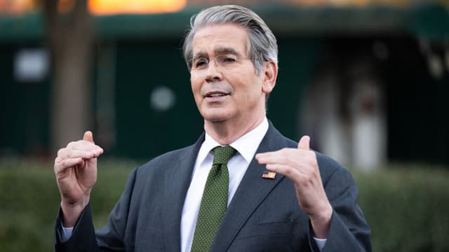 EE. UU. busca cerrar antes del Día de Acción de Gracias el acuerdo de tierras raras con China