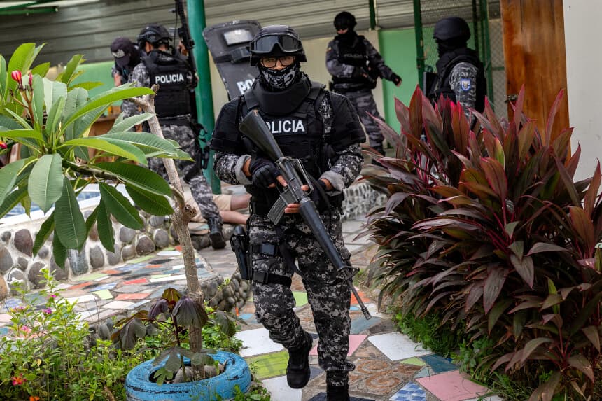 Capturan en España a "Pipo", líder de Los Lobos, tras fingir su muerte en 2021