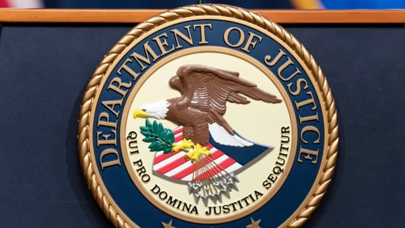EE. UU. revela más documentos sobre Epstein y advierte que algunos contienen afirmaciones falsas