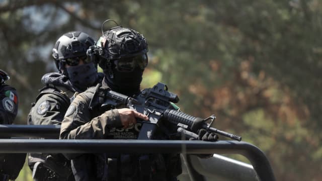 Operativo contra ‘el Camaleón’, líder regional del CJNG, deja 2 muertos y bloqueos en Michoacán