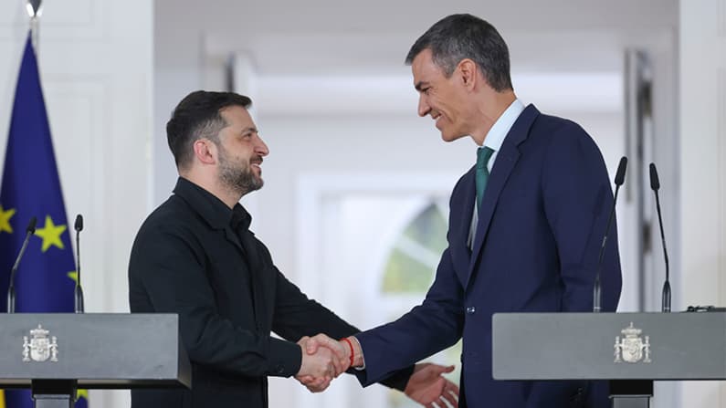 España ofrece más de 800 millones de euros en ayuda a Ucrania durante la visita de Zelenski