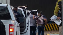 Detienen a siete escoltas de Carlos Manzo por probable participación en su asesinato